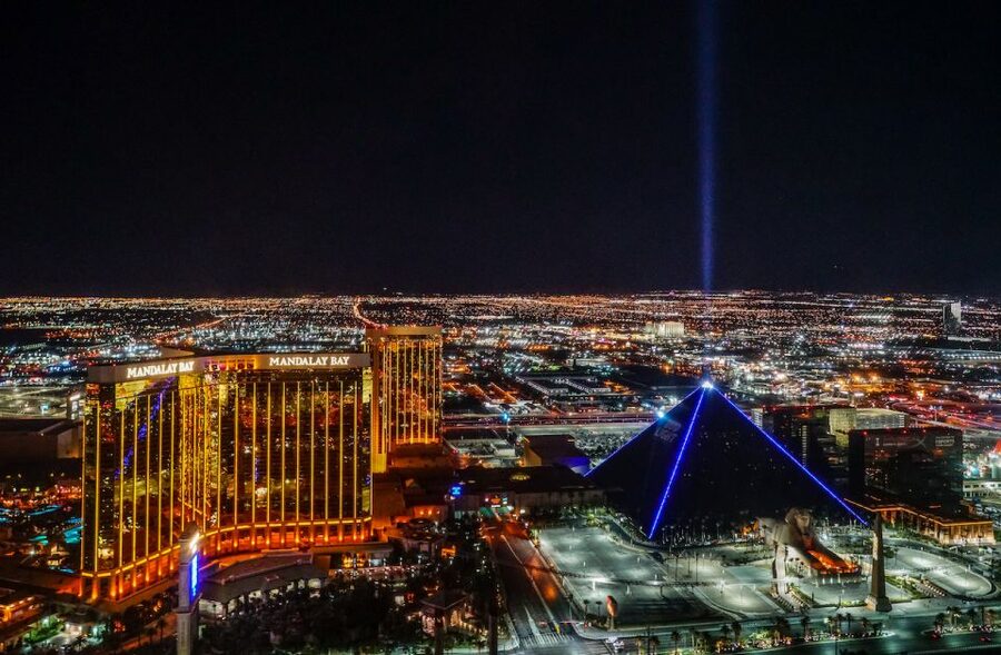 Las Vegas: Night Helicopter Flight over Las Vegas Strip - What you will see along the route