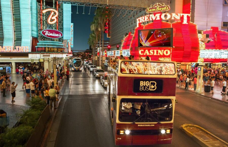 Las Vegas: Sightseeing Night Tour by Open-top Bus - Key points to know before you book