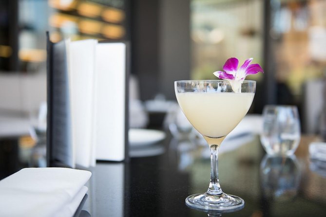 Las Vegas: The Strip's Celebrity Chefs Tour or Downtown Food Tour - Guides make the difference
