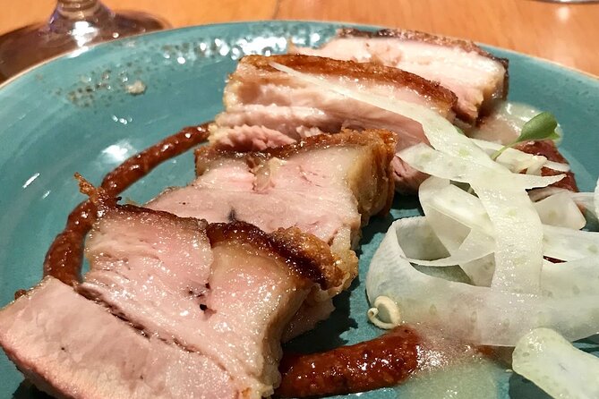 Las Vegas: The Strip's Celebrity Chefs Tour or Downtown Food Tour - Who should book this Las Vegas food tour?
