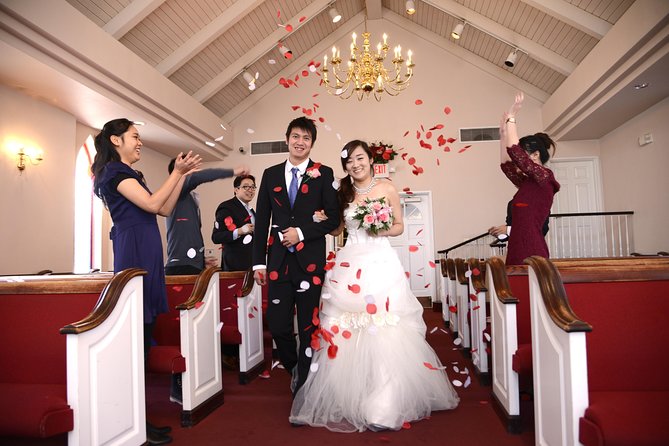 Las Vegas Wedding at A Special Memory Wedding Chapel - What the one-hour wedding actually feels like
