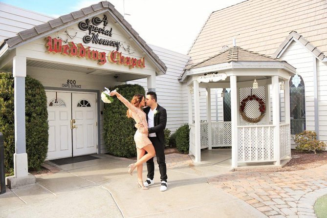 Las Vegas Wedding at A Special Memory Wedding Chapel - Understanding the $99.99 price
