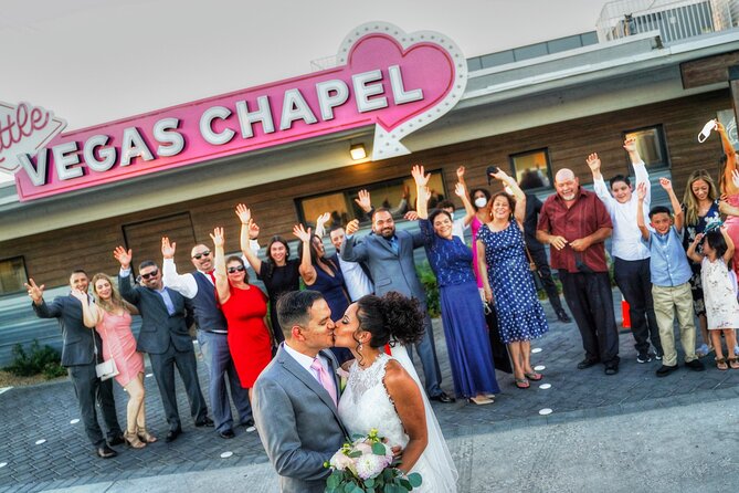 Las Vegas Wedding at The Little Vegas Chapel - Timing, arrival, and practical limits