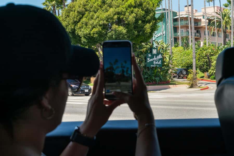Los Angeles: Celebrity Homes and Hollywood Open-Air Bus Tour - Key points before you book