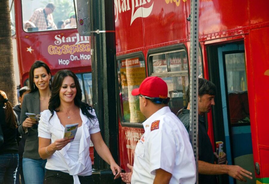 Los Angeles: Hop-On Hop-Off Bus Tour with Audio Guide - Key points to know before you board