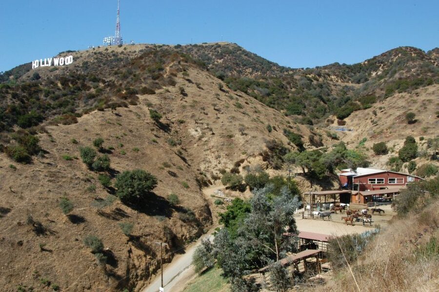 Los Angeles: Mulholland Trail Horseback Riding Tour - Arriving at Sunset Ranch on Beachwood Drive
