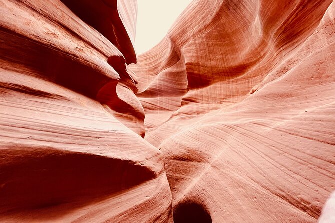Lower Antelope Canyon and Horseshoe Bend Day Tour with Lunch - The 1.5-mile walk to Horseshoe Bend