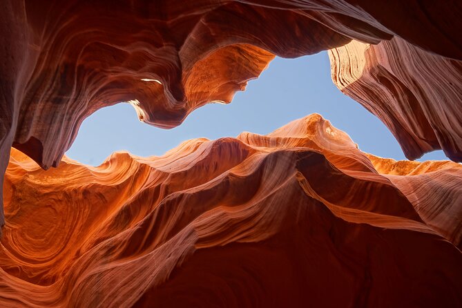 Lower Antelope Canyon Hiking Tour - Photo stops, changing light, and realistic expectations