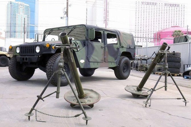 Machine Gun Experience in Las Vegas - Safety instruction before the first shot