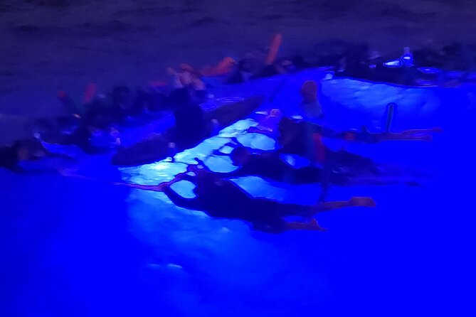 Manta Ray Night Snorkel in Kona - Timing, cancellations, and booking advice