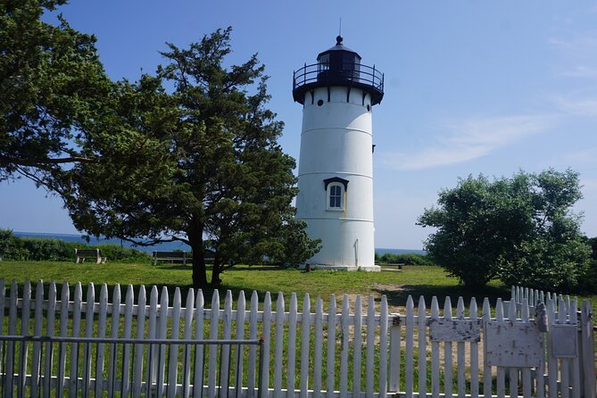 Martha's Vineyard Day Trip with Optional Island Tour from Boston - What the optional three-hour island tour really delivers