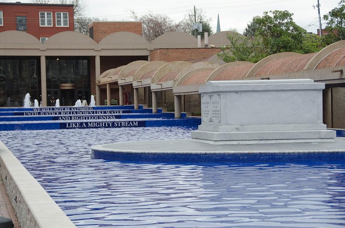 Martin Luther King Jr. History Walking Tour - The King Center and King’s final resting place