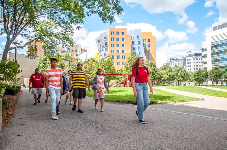 Massachusetts Institute of Technology Public Tour - Inside the Buildings, Labs, and Lecture Halls