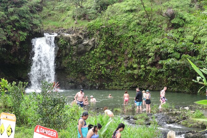 Maui: Famous Road to Hana Waterfalls and Lunch by Mercedes Van - Wai‘anapanapa is the visual centerpiece