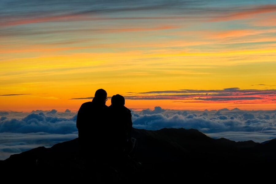 Maui: Haleakala National Park Sunrise Tour - What guides add to the mountain road