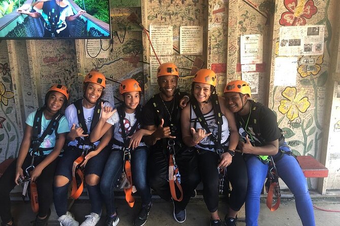 Maui Zipline Eco Adventure: 8 Lines through the Jungle - What to wear for comfort and safety