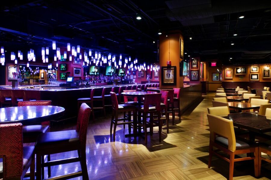 Meal at Hard Rock Cafe New York Times Square - Choosing between Acoustic Rock and Electric Rock