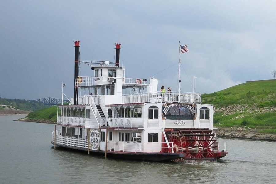 Memphis: City Tour with Optional Sun Studios & Riverboat - The Mississippi River paddlewheel cruise
