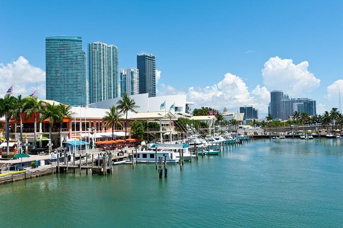 Miami Biscayne Bay rich and famous Sightseeing Boat Tour - Starting at Bayside Marketplace