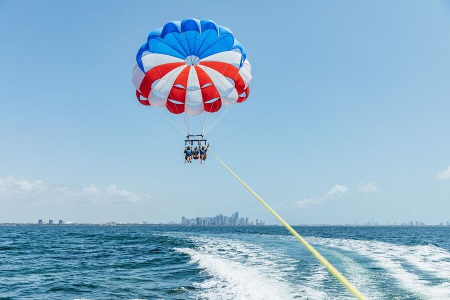 Miami: Parasailing Experience in Biscayne Bay - Key points to know before you book