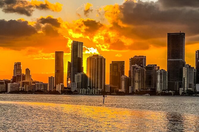 Miami Skyline Boat Cruise Past Millionaire's Homes Optional Stop - Fisher Island and Miami Beach Marina