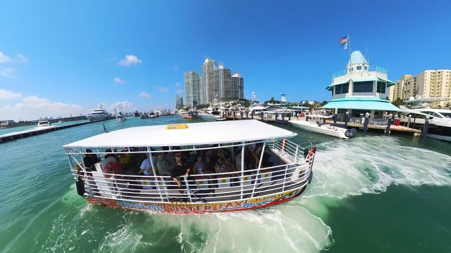 Miami Skyline Cruise of Millionaire Homes - Why this Miami boat ride works so well