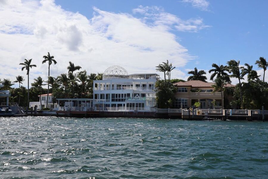 Miami Skyline Cruise of Millionaire Homes - Fisher Island and the Port of Miami
