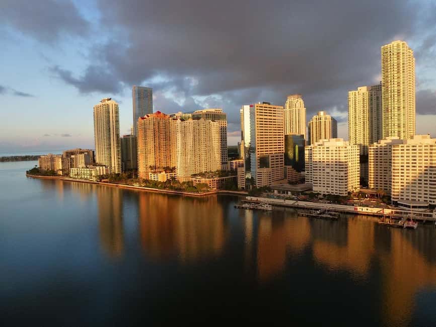 Miami Skyline Cruise of Millionaire Homes - Who will enjoy this cruise most