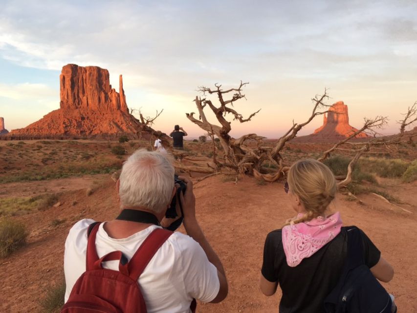 Monument Valley: Backcountry Jeep Tour with Navajo Guide - Meeting at The View Hotel