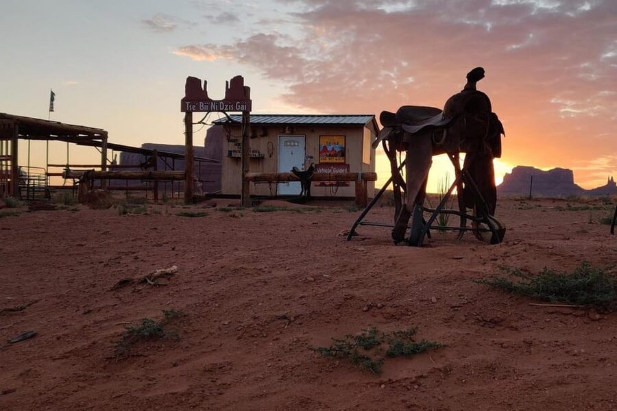 Monument Valley: Horseback Adventure Tour - Sunrise, sunset, and the best time to go