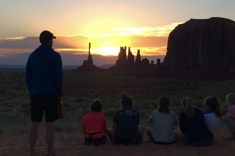 Monument Valley: Sunset Tour with Navajo Guide - West and East Mitten Buttes: The Classic Monument Valley View