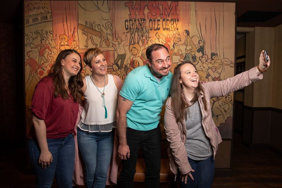 Nashville: Grand Ole Opry Backstage Tour - The new interactive video presentation