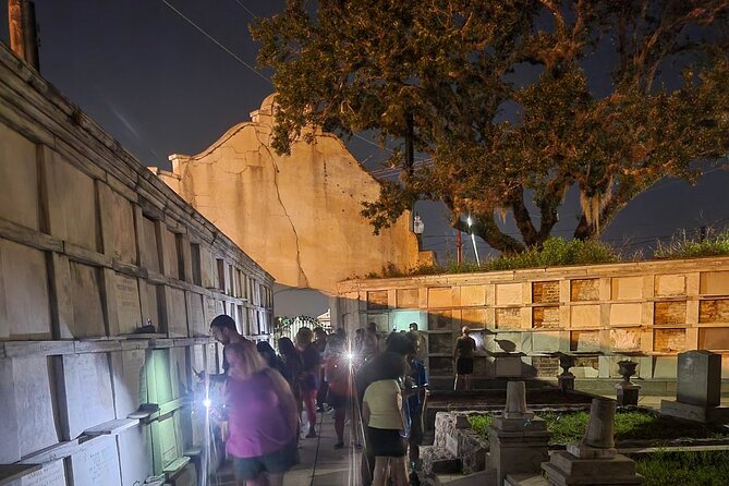New Orleans Cemetery Bus Tour with Exclusive Cemetery Access - What you see from the bus before the cemetery