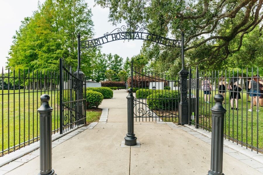 New Orleans: Cemetery Tour - Moving through five or six burial grounds