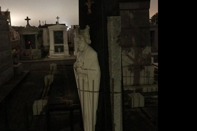 New Orleans Dead of Night Ghosts and Cemetery Bus Tour - City Park, Café du Monde, and the sweet break