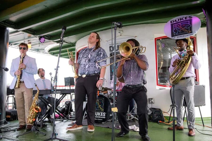 New Orleans: Evening Steamboat Jazz Cruise + Optional Dinner - The Dukes of Dixieland and the sound of the evening