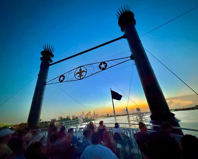 New Orleans: Evening Steamboat Jazz Cruise + Optional Dinner - Dinner: what the optional Creole buffet adds