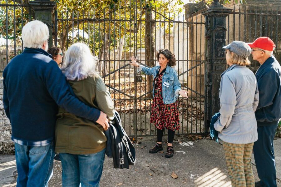 New Orleans: Garden District Guided Walking Tour - How much time and effort should you expect?
