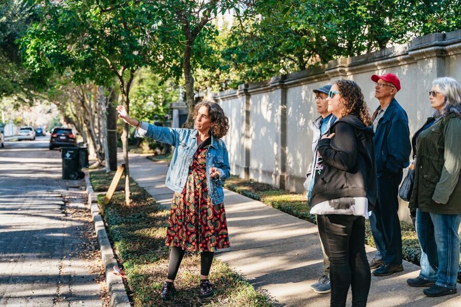 New Orleans: Garden District Guided Walking Tour - Starting with New Orleans and the Garden District