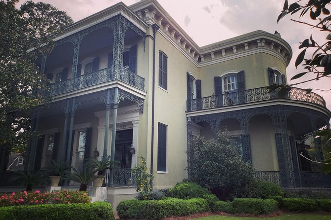 New Orleans Garden District History Walking Tour - Booking details and cancellation terms