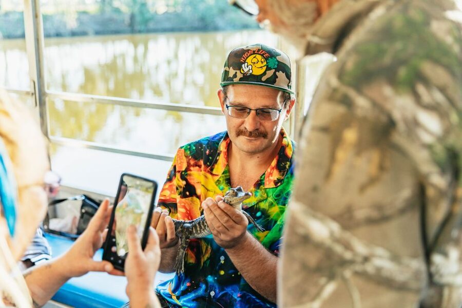 New Orleans: Guided Swamp Cruise by Tour Boat - What the covered tour boat is like