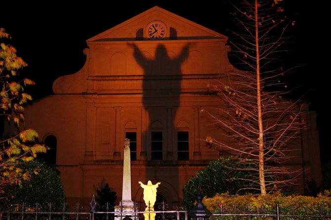 New Orleans Haunted History Ghost Tour - Pirate’s Alley and Lafitte’s legends