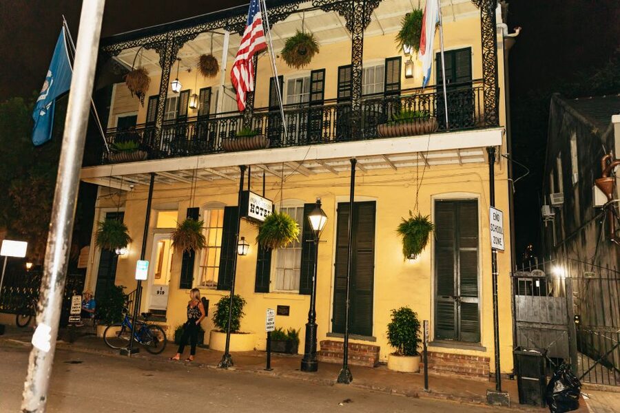 New Orleans: Haunted Pub Crawl - Why the guide can make or break the night
