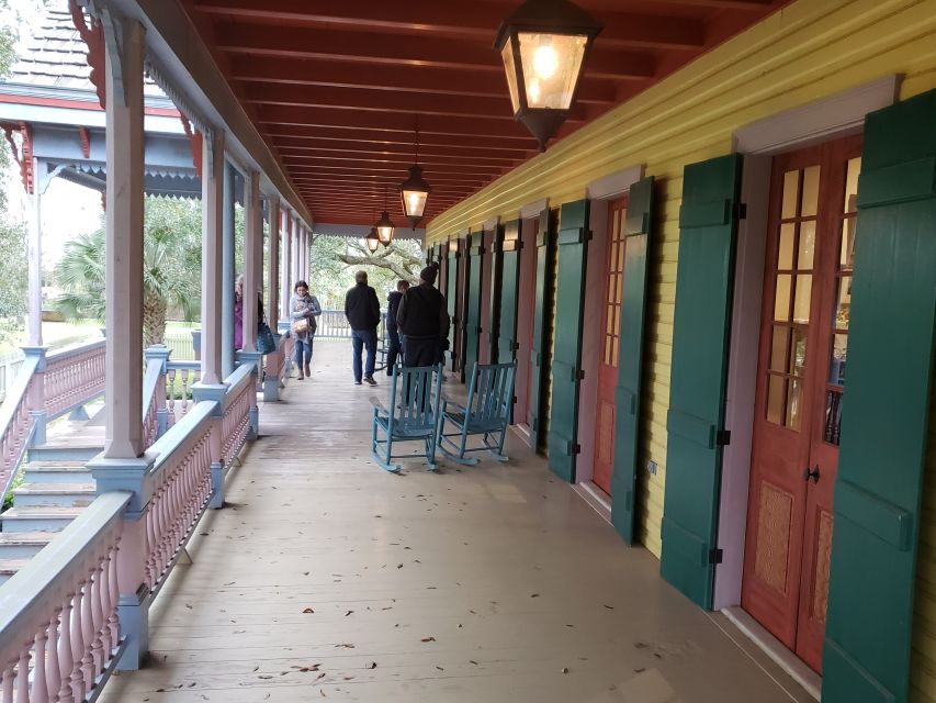 New Orleans: Laura Creole Plantation Guided Tour - Twelve buildings beyond the main house