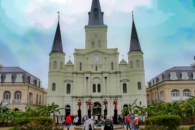 New Orleans Sightseeing City Tour - Local stops and passing landmarks