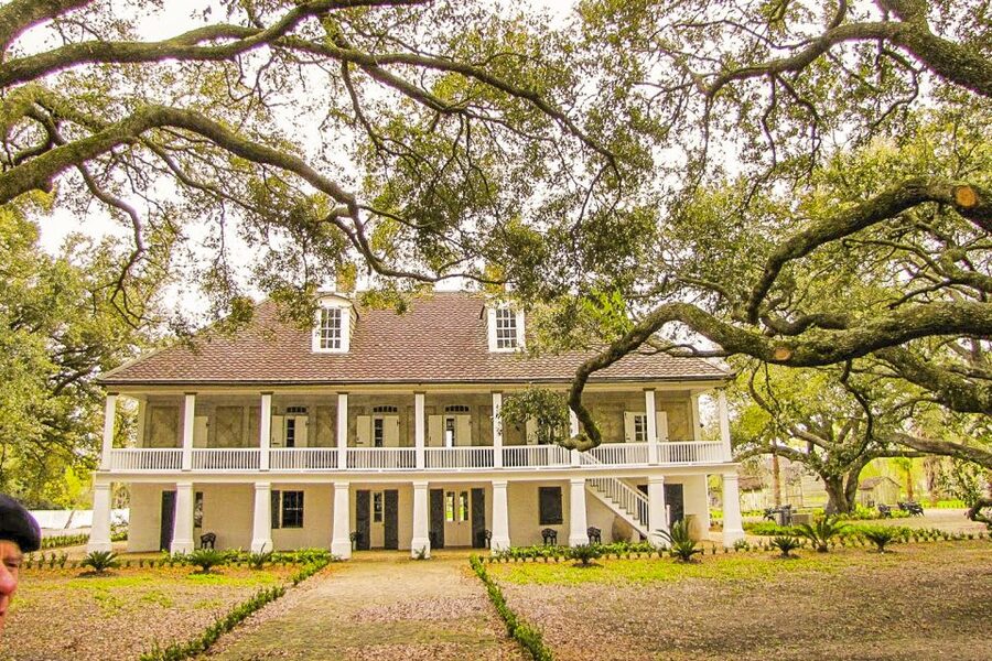 New Orleans: Whitney Plantation Tour with Transportation - Memorials, cabins, and the working plantation