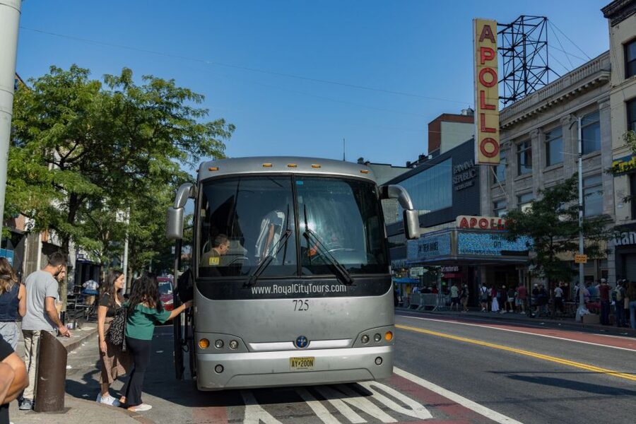 New York City: Tour of Manhattan, Bronx, Queens & Brooklyn - Brooklyn Bridge and the finish in Little Italy