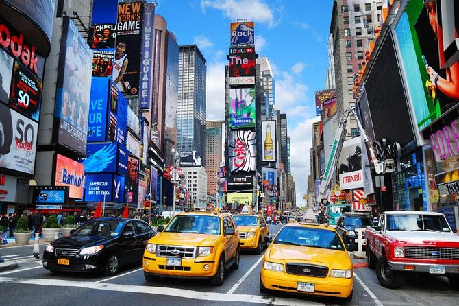 New York in One Day Guided Sightseeing Tour - The 9/11 Memorial in 20 minutes