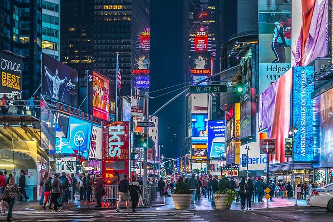 New York Night Tour: Open Top Bus Tour by TopView® - Cold weather, rain, and the open-top tradeoff