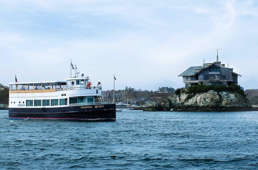 Newport, Rhode Island: Scenic Narragansett Bay Cruise - Inside the Coastal Queen